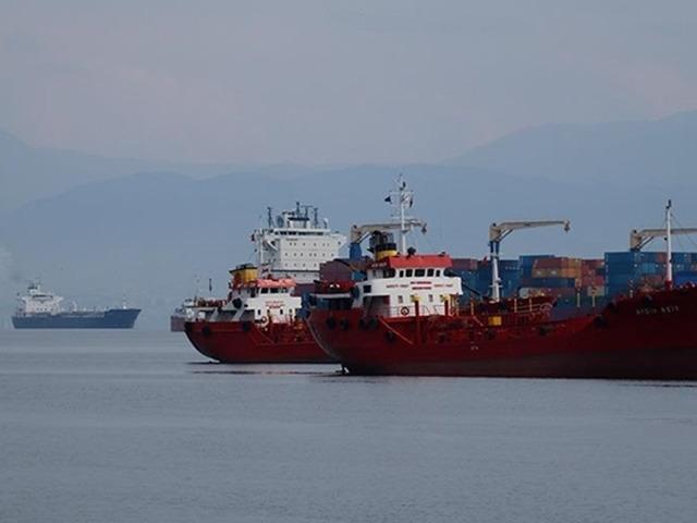 T&uuml;rkiye'nin lojistik kapısı İzmit K&ouml;rfezi'ne ge&ccedil;en yıl 9 bin 206 gemi uğradı