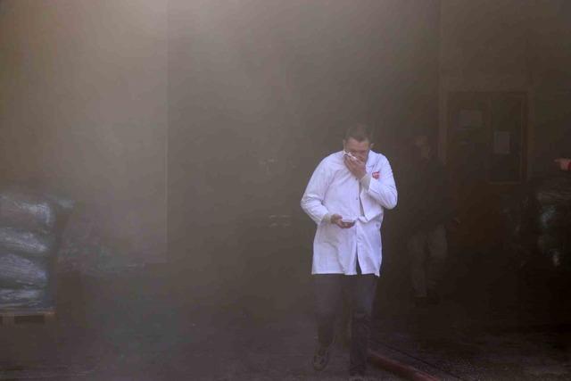 Şekerleme fabrikasında korkutan yangın: Ekipler seferber oldu 6