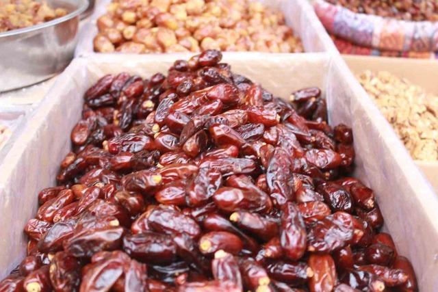 Uzman diyetisyen iftar ve sahur arasında yapılması gerekenleri a&ccedil;ıkladı! 4