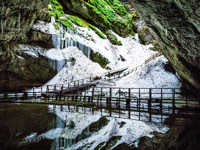 Mağarada 5000 yıllık bakteri bulundu! Antibiyotiğe diren&ccedil;li 