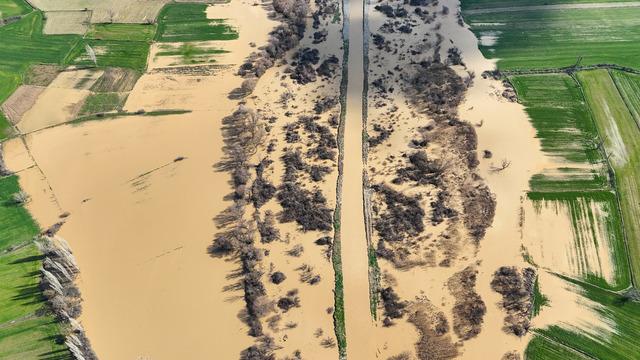 Gediz Nehri'nin Uşak'tan geçen bölümlerinde taşkın meydana geldi