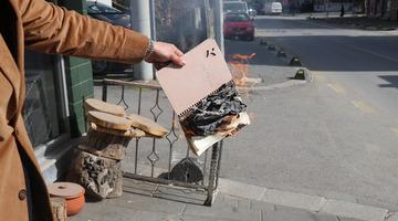 35 kişinin borcunu &uuml;stlendi, bir anda silindi! Defteri bile yaktılar