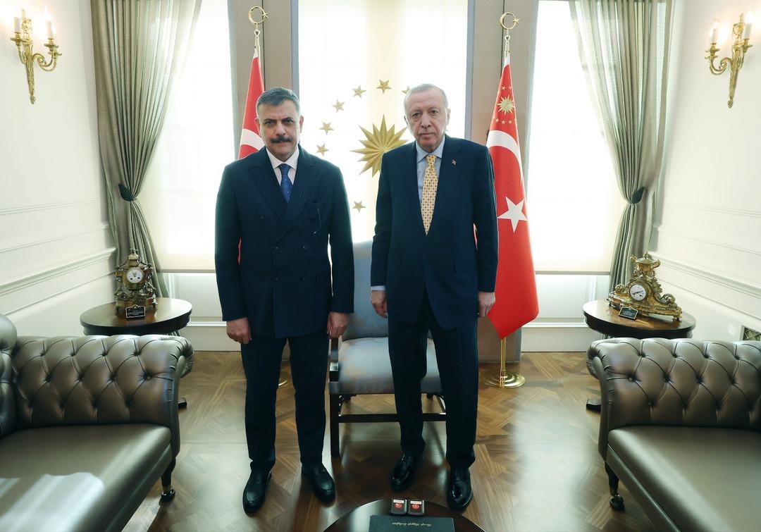 Cumhurbaşkanı Erdoğan, bakanlar G&uuml;rlek ve &Ccedil;ift&ccedil;i yi kabul etti 1