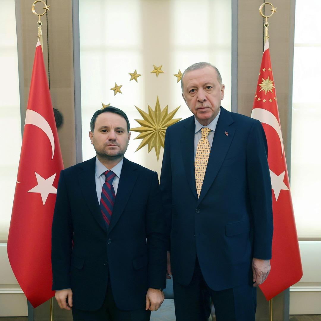 Cumhurbaşkanı Erdoğan, bakanlar G&uuml;rlek ve &Ccedil;ift&ccedil;i yi kabul etti 2