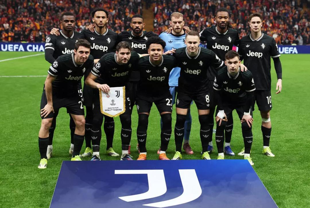 Galatasaray ın 5 goll&uuml; tokadı Juventus u batırıyor! İtalyan devinde tarihi kriz 1