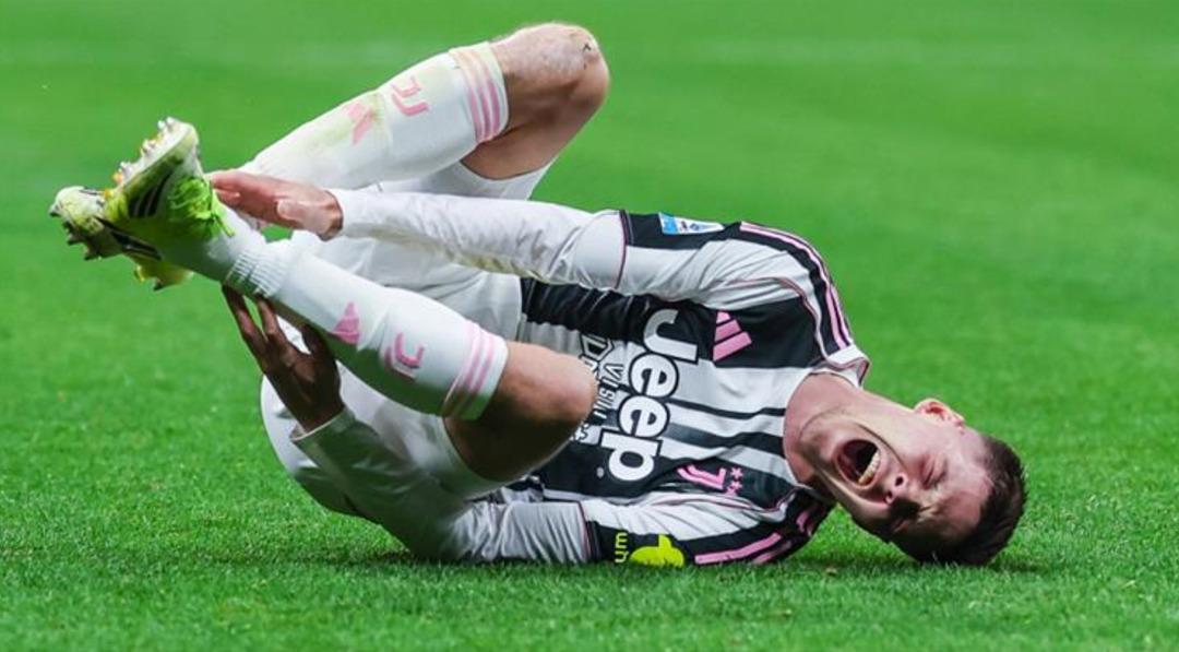 Galatasaray ın 5 goll&uuml; tokadı Juventus u batırıyor! İtalyan devinde tarihi kriz 2