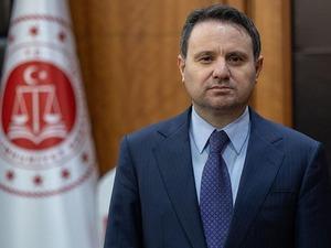 Adalet Bakanı G&uuml;rlek'ten yasa dışı bahis ve uyuşturucu operasyonları a&ccedil;ıklaması