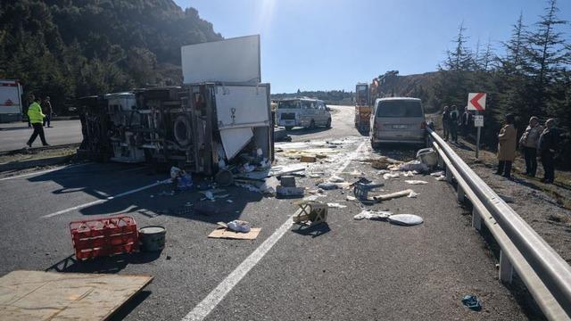 Denizli'de feci kaza: Baba ve oğlu hayatını kaybetti