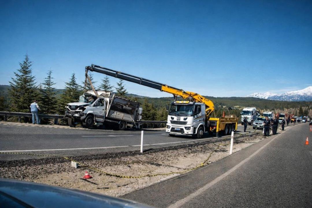 Denizli de feci kaza: Baba ve oğlu hayatını kaybetti 1