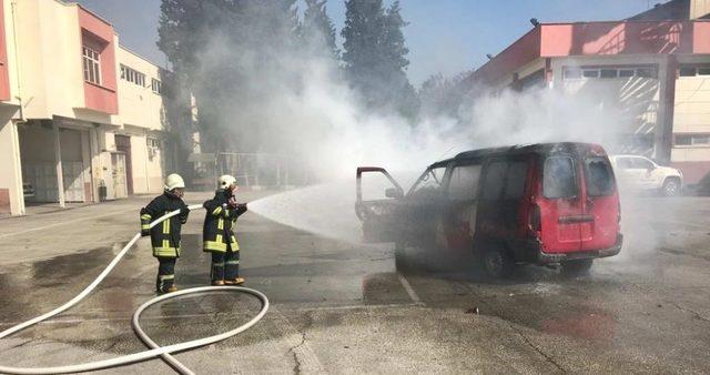 Sivil Savunma ve İtfaiyecilik Programından öğrencilerine uygulamalı eğitim