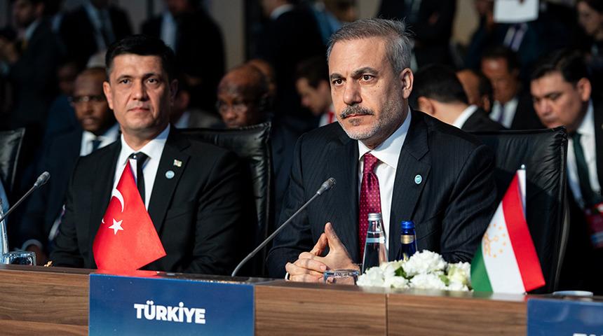 Dışişleri Bakanı Hakan Fidan: "Gazze Şeridi i&ccedil;in Uluslararası İstikrar G&uuml;c&uuml;&rsquo;ne asker g&ouml;ndermeye hazır"