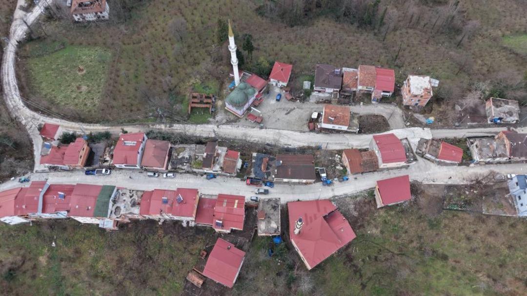 Komşular bir adımla il değiştirip, bir dakika farkla iftar açıyor: Bir taraf Samsun bir taraf Ordu 1