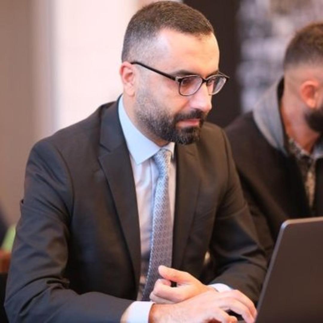 Gazeteci Alican Uludağ, "Cumhurbaşkanına hakaret" ve "halkı yanıltıcı bilgiyi yayma" su&ccedil;larından g&ouml;zaltına alındı 1