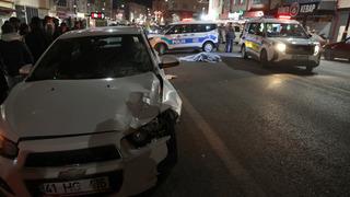 Sivas'ta teravihe giderken otomobilin çarpması sonucu yaralanan gelin de hastanede öldü