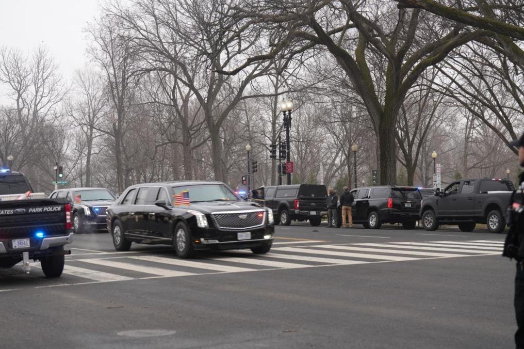 Gazze Barış Kurulu toplantısı sırasında Filistin destek&ccedil;ilerinden protesto: 2 g&ouml;zaltı 2