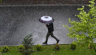 Meteoroloji il il uyardı: Şiddetli sağanak ve fırtına alarmı!