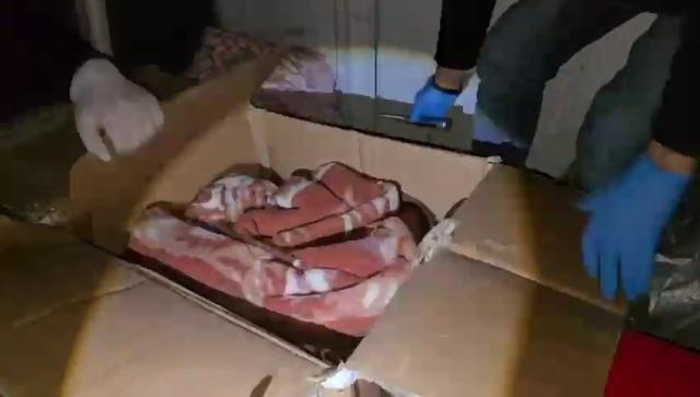 Kamyonet kasasında battaniyeyle saklanan 11 kilo 200 gram uyuşturucu yakalandı 1