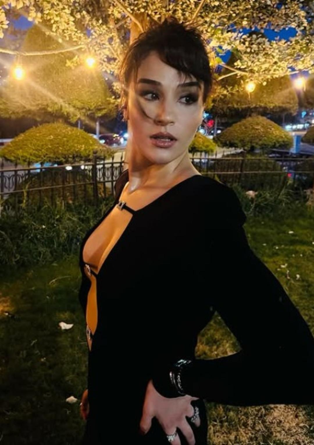 TRT deki fenomen diziden ayrılacağını öğrendi! Hemen yeni anlaşma yaptı 1