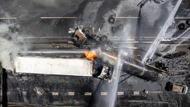 Şili'deki korkunç patlama kamerada! Gaz yüklü tanker devrildi, ölü ve yaralılar var