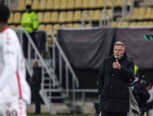 Thorsten Fink: "Tarih yazmaya devam etmek istiyoruz"