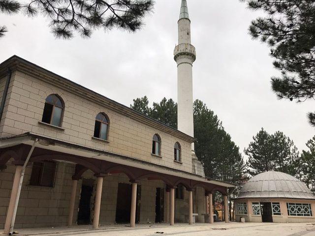 Tarihi Dedeoğlu Cami yeniden restore edilecek