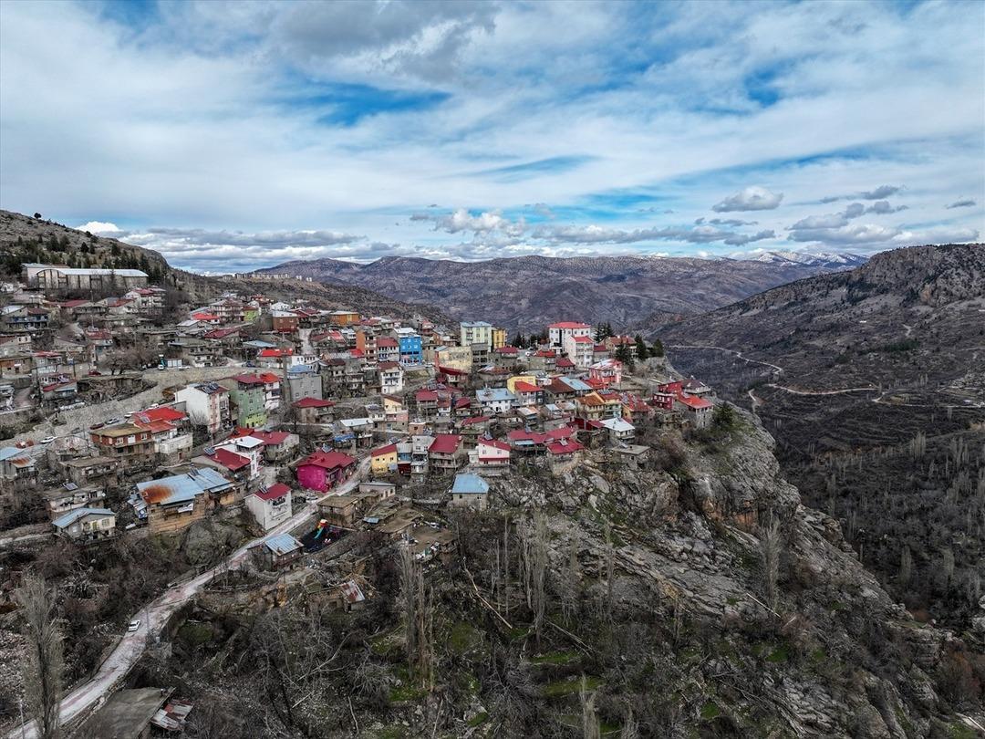 T&uuml;rkiye nin en yaşlı il&ccedil;esi: N&uuml;fusun &ccedil;oğunluğu 60 yaş &uuml;st&uuml;!  3