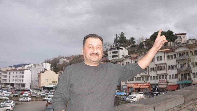 Şahin’in havadaki güvercin avı