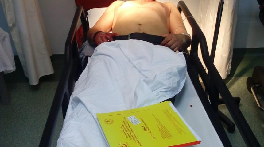 Otomobile tüfekli saldırı: Yaralılar var