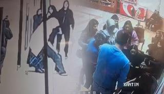 &Ouml;l&uuml;mle burun buruna gelen &ouml;ğrenciyi &ouml;ğretmenleri kurtardı!