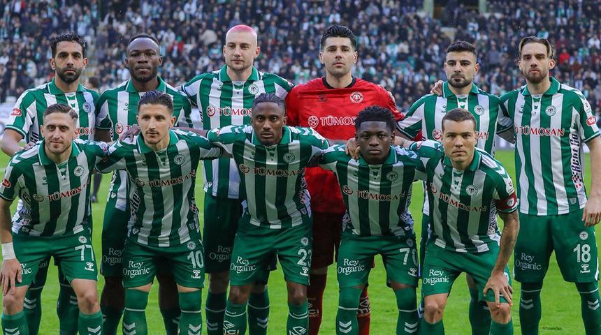 Galatasaray ma&ccedil;ı &ouml;ncesi Konyaspor'da hem kadro dışı hem de prim kararı!