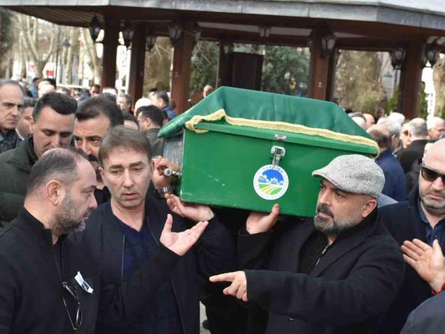 Tayfur Havut&ccedil;u&rsquo;nun vefat eden babası Sakarya&rsquo;da toprağa verildi