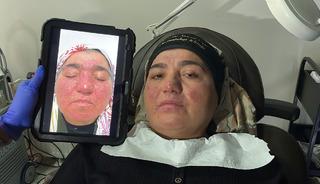 Yıllarca evden &ccedil;ıkmadı: Oğlunun d&uuml;ğ&uuml;n&uuml;ne bile gidemedi! 