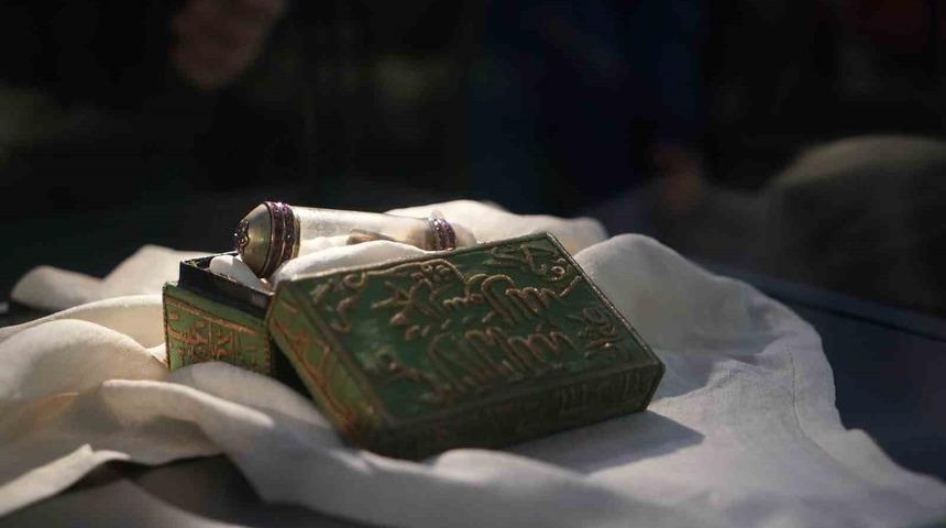 Kutsal Emanetler&rsquo;in Anadolu yolculuğu başladı