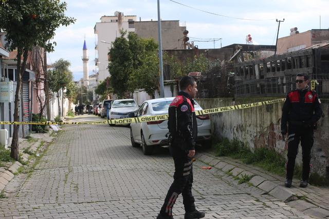 Aydın da yaşlı &ccedil;iftin evlerinde &ouml;ld&uuml;r&uuml;lmesine ilişkin 1 ş&uuml;pheli yakalandı 4