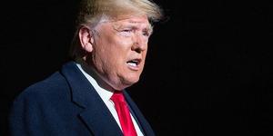 ABD Başkanı Trump'tan yeni karar! K&uuml;resel g&uuml;mr&uuml;k vergisi hamlesi