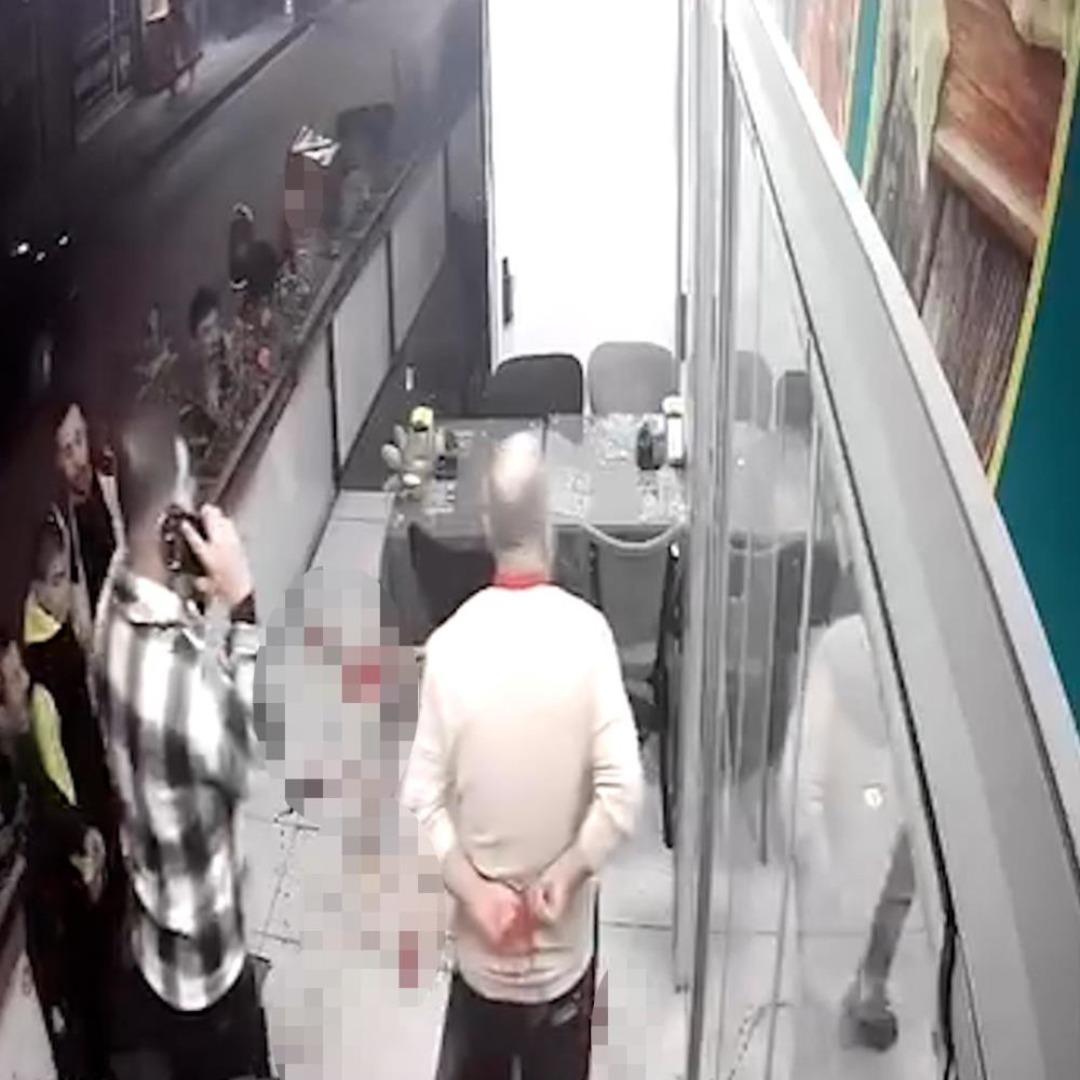 Kocaeli’de kebapçıya silahlı saldırının görüntüleri ortaya çıktı 1