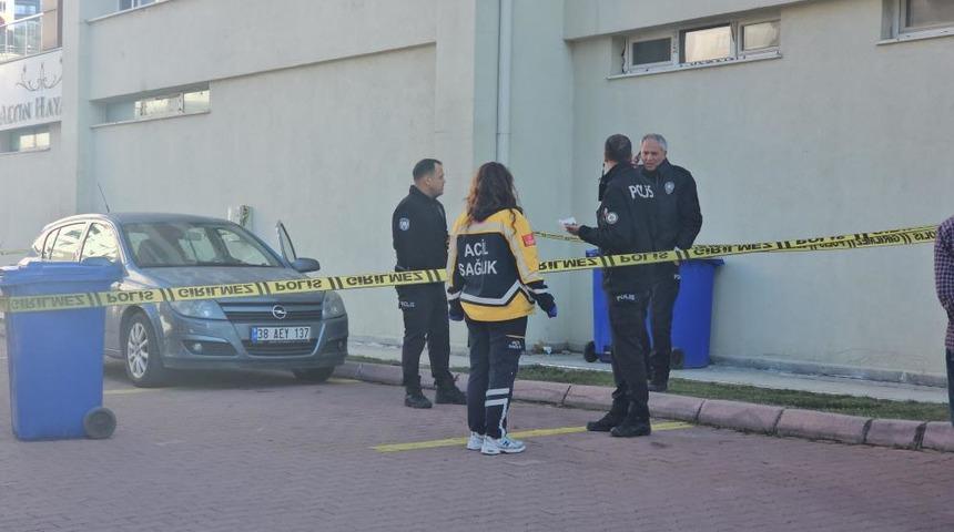 Talas'ta bir kişi aracında &ouml;l&uuml; bulundu