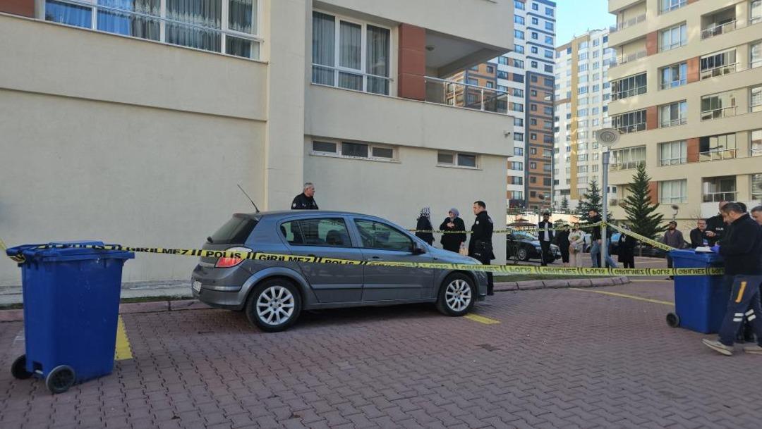 Talas ta bir kişi aracında &ouml;l&uuml; bulundu 1