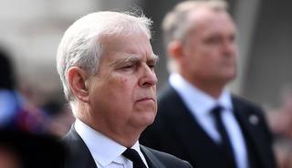 İngiltere&rsquo;de eski Prens Andrew&rsquo;un taht sırasından &ccedil;ıkarılabileceği iddiası