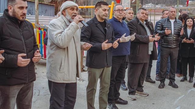 Kuşadası'nda oruçlar dualar eşliğinde açıldı