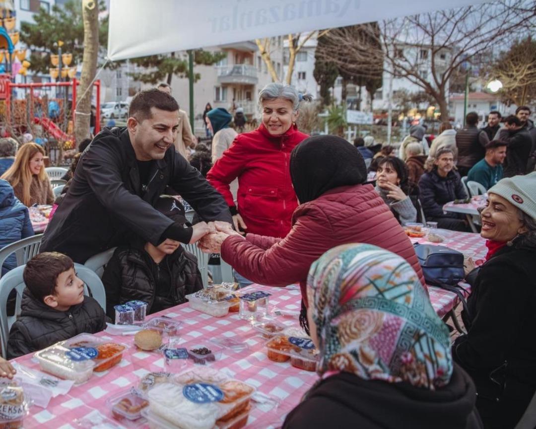 Kuşadası nda oru&ccedil;lar dualar eşliğinde a&ccedil;ıldı 3