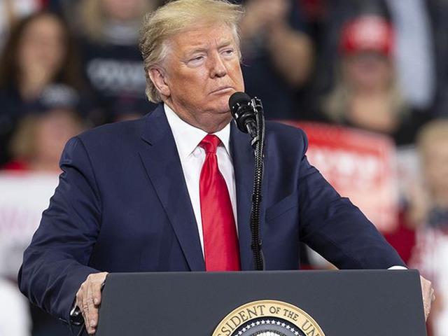 Trump'tan t&uuml;m &uuml;lkelere y&uuml;zde 10'luk ek vergi kararı: 150 g&uuml;nl&uuml;k k&uuml;resel tarife