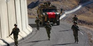 İran sınırında savaş alarmı! T&uuml;rk askeri tetikte