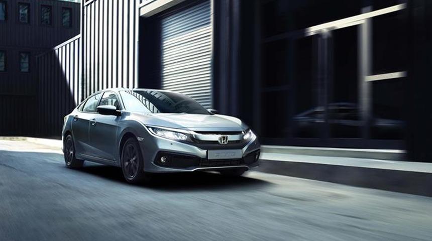 Otomotiv devi ara&ccedil;larını geri &ccedil;ağırıyor! Tekerlekler yerinden &ccedil;ıkıyor