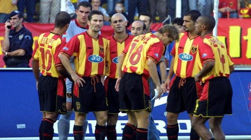 Galatasaray'ın efsane ismi Erg&uuml;n Penbe darp raporu aldı! Kul&uuml;p y&ouml;neticisinin saldırısına uğradı