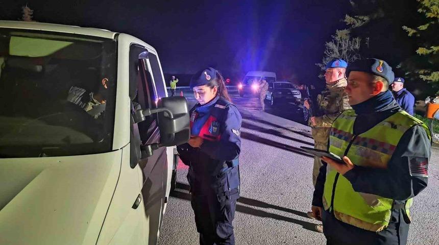 Bilecik&rsquo;te araması olan 10 kişi yakalandı