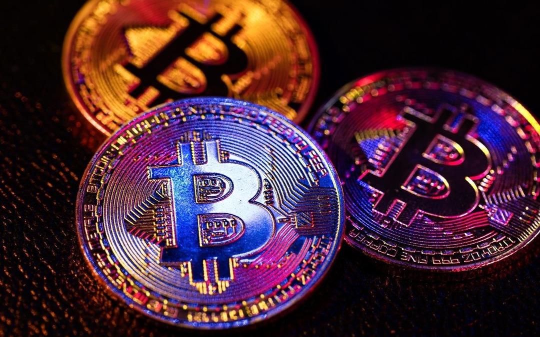Bitcoin de zirve &ouml;ncesi son viraj! Dev banka uyardı: Y&uuml;zde 30 d&uuml;ş&uuml;ş bekliyor 2