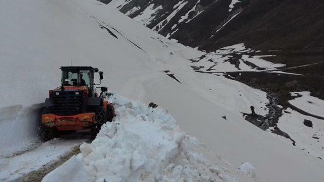 Rize’de kar nedeniyle kapalı yayla yolları açılıyor