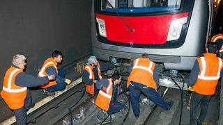 Ankara'da metro kazası! Seferler iptal edildi