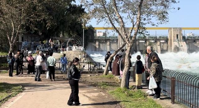 Adana da tarlalar su altında kaldı 3